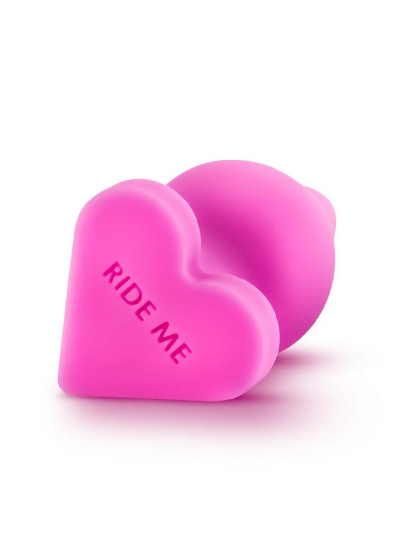Play with Me Naughtier Candy Heart Ride Me Silicone Plug